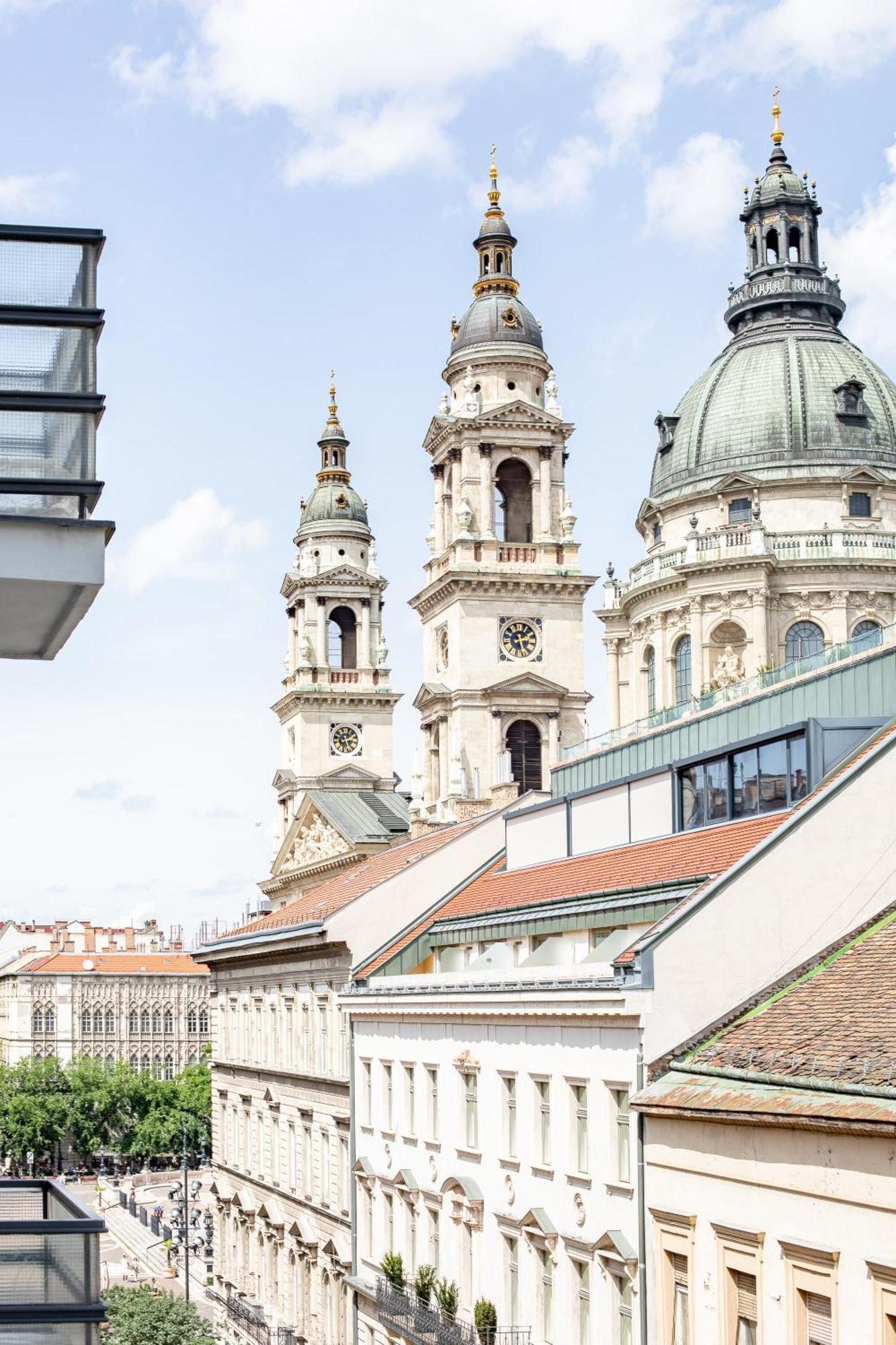 Ultra - Balcony - Basilica View * Budapeste